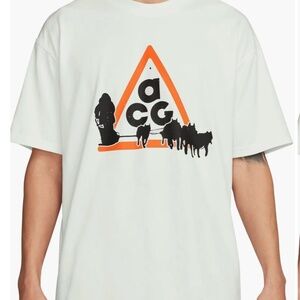 Nike Dri-Fit Oversize ACG Dog Sled t-shirt size Medium